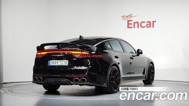Kia Stinger 2023 — photo 2