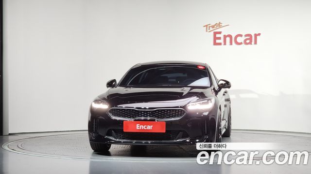 Kia Stinger 2023 — photo 3