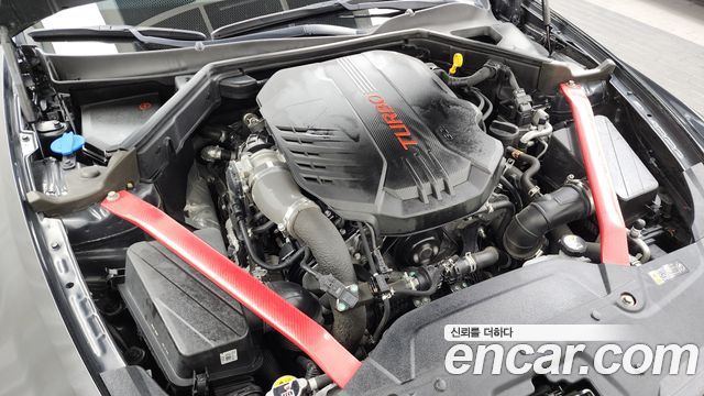 Kia Stinger 2023 — photo 6