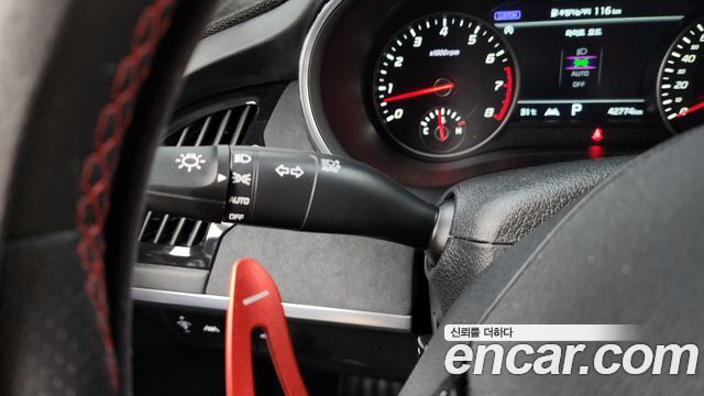 Kia Stinger 2023 — photo 27