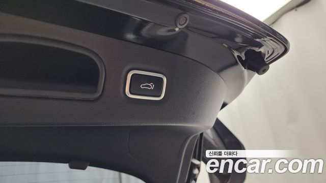 Kia Stinger 2023 — photo 30
