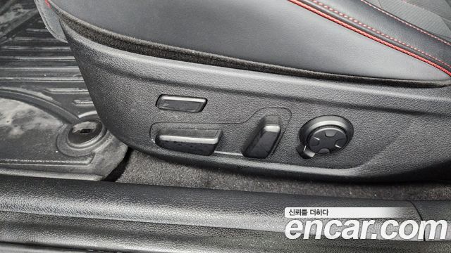 Kia Stinger 2023 — photo 31
