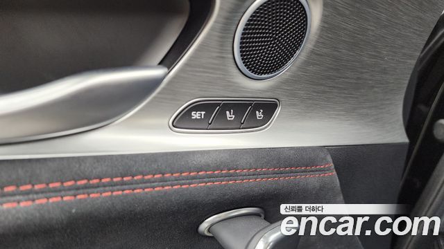 Kia Stinger 2023 — photo 35