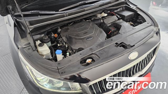 Kia Canival 2019 — photo 6