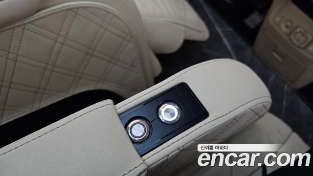 Kia Canival 2019 — photo 17
