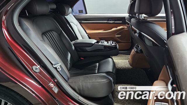 Genesis G90 2019 — photo 18