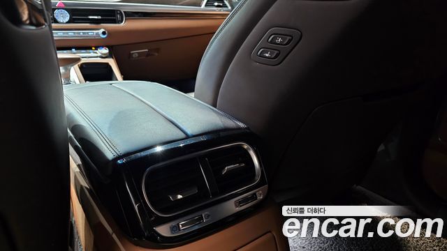 Genesis G90 2019 — photo 29