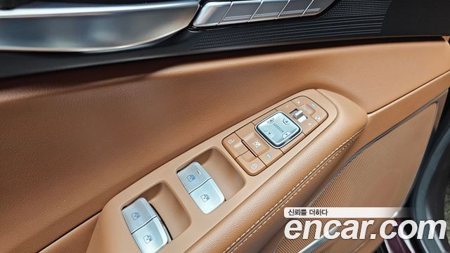Genesis G90 2019 — photo 31