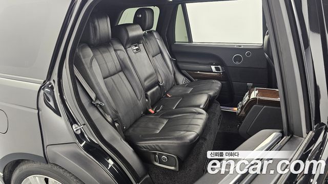 Land Rover Range Rover 2016 — photo 17