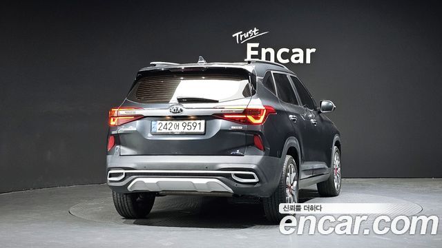 Kia Seltos 2022 — photo 4