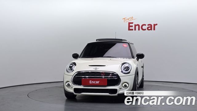 Mini Cooper 2020 — photo 3