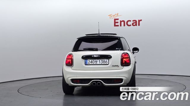 Mini Cooper 2020 — photo 4