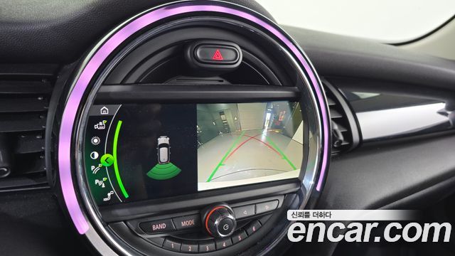 Mini Cooper 2020 — photo 19