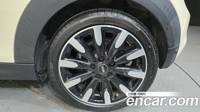 Mini Cooper 2020 — photo 7