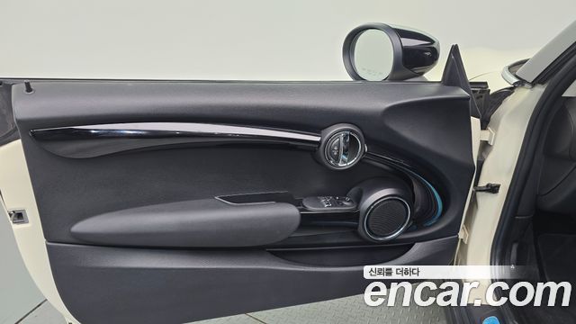 Mini Cooper 2020 — photo 14