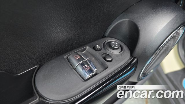 Mini Cooper 2020 — photo 28