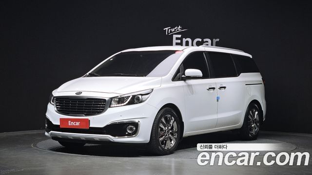 Kia Canival 2015 — photo 1