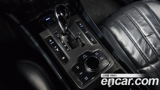 Hyundai Equus 2010 — photo 9