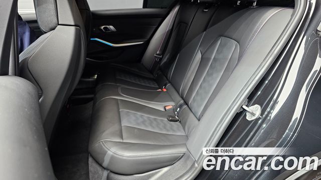 BMW M3 2025 — photo 17