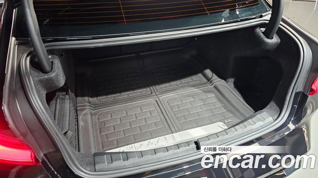 BMW M3 2025 — photo 32