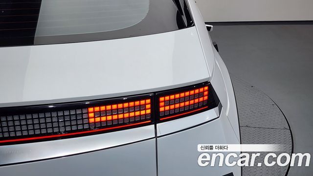 Hyundai Ioniq5 2022 — photo 9