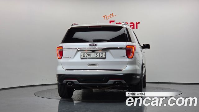 Ford Explorer 2018 — photo 4