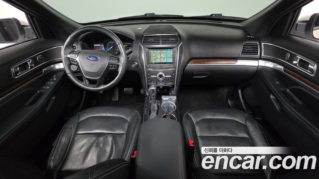 Ford Explorer 2018 — photo 7