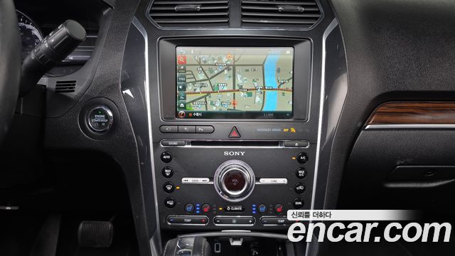 Ford Explorer 2018 — photo 14