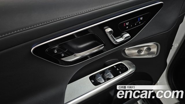 Mercedes-Benz GLC-Class 2024 — photo 25