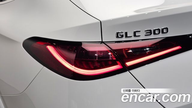 Mercedes-Benz GLC-Class 2024 — photo 9