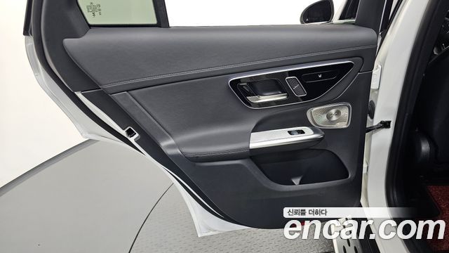 Mercedes-Benz GLC-Class 2024 — photo 15
