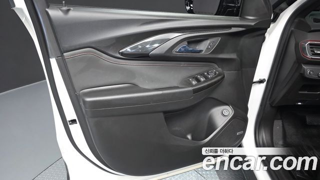 ChevroletGMDaewoo Trailblazer 2022 — photo 14