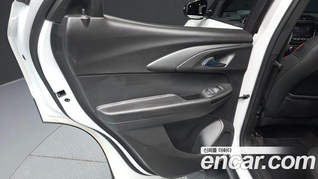 ChevroletGMDaewoo Trailblazer 2022 — photo 15