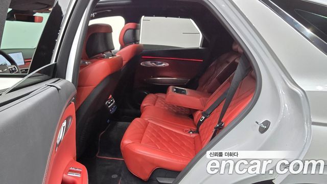 Genesis GV70 2025 — photo 12