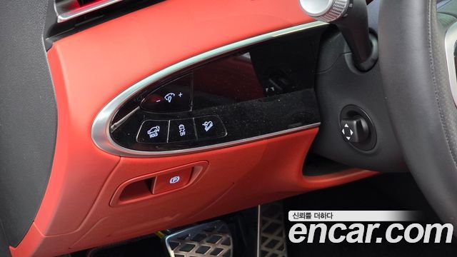 Genesis GV70 2025 — photo 14