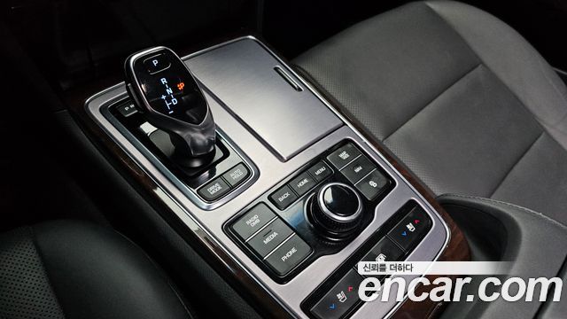 Hyundai Equus 2015 — photo 12