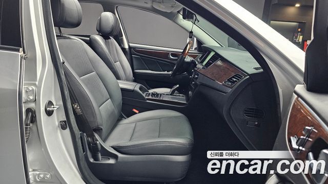 Hyundai Equus 2015 — photo 17
