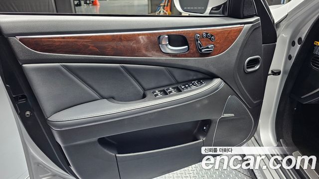 Hyundai Equus 2015 — photo 14