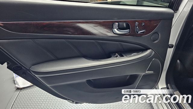 Hyundai Equus 2015 — photo 15