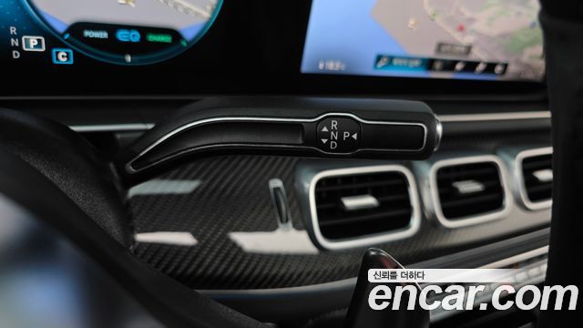 Mercedes-Benz GLE-Class 2023 — photo 12