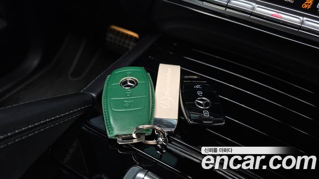 Mercedes-Benz GLE-Class 2023 — photo 23