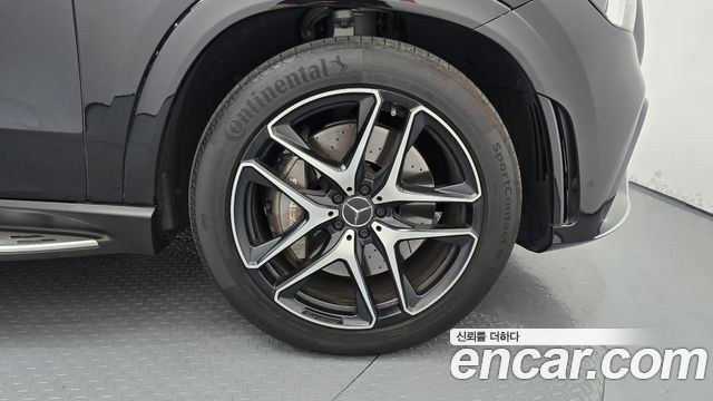 Mercedes-Benz GLE-Class 2023 — photo 7