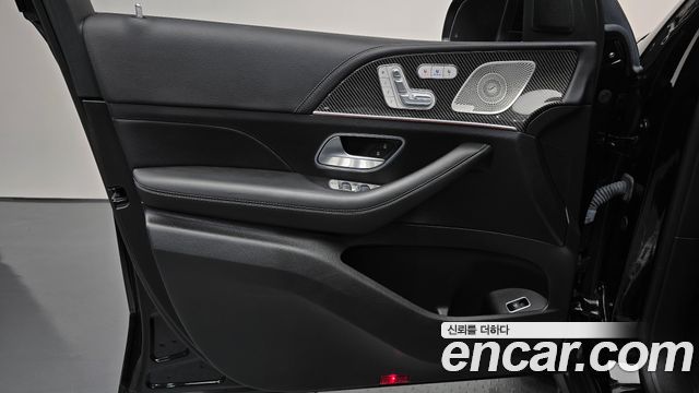Mercedes-Benz GLE-Class 2023 — photo 14