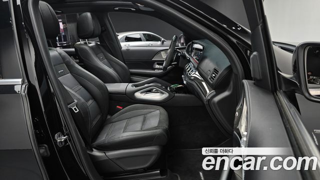 Mercedes-Benz GLE-Class 2023 — photo 16