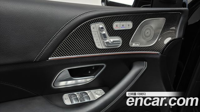 Mercedes-Benz GLE-Class 2023 — photo 30