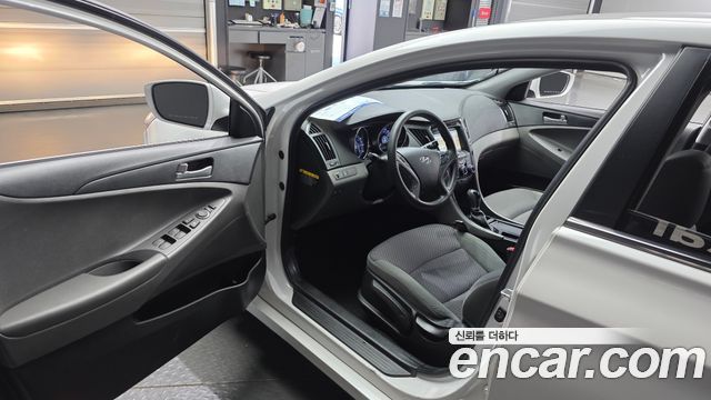 Hyundai Sonata 2013 — photo 10