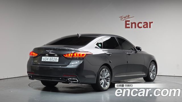 Genesis G80 2019 — photo 2