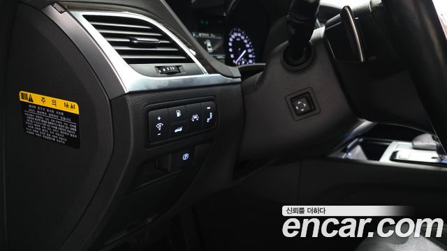 Genesis G80 2019 — photo 24