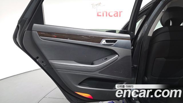 Genesis G80 2019 — photo 15