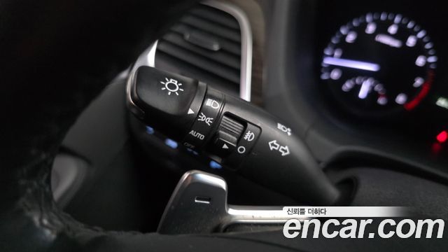 Genesis G80 2019 — photo 35